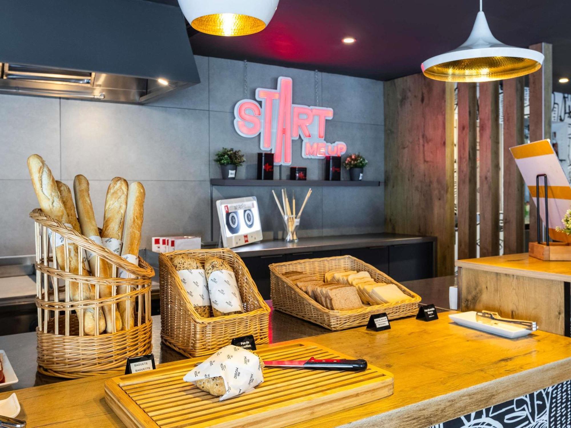Ibis Bilbao Barakaldo 호텔 외부 사진